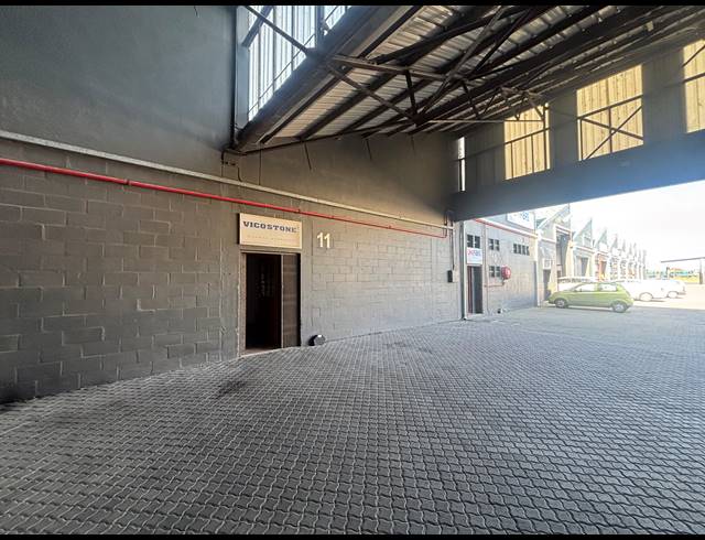 245M² WAREHOUSE TO LET IN EPPING INDUSTRIAL